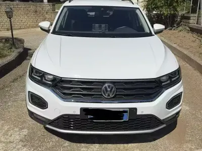 Usata VW T-Roc 116 CV (85 kW) 2020 Bianco SUV
