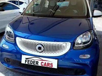 Usata Smart ForFour Passion 71 CV (52 kW) 2016 Bluazzurro Utilitaria