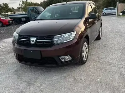 Gebraucht Dacia Sandero Lauréate 73 PS (53 kW) 2017 Limousine