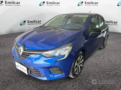 Usata Renault Clio V Equilibre 91 CV (66 kW) 2023 Bluazzurro Berlina