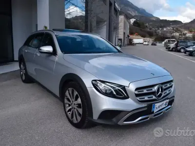 Gebraucht Mercedes E220 All-Terrain 194 PS (142 kW) 2017 Grau Kombi