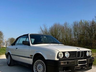 Usata BMW 320 Cabriolet 129 CV (94 kW) 1990 Bianco Cabrio