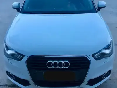 Usata Audi A1 Sportback Attraction 90 CV (66 kW) 2012 Bianco Utilitaria