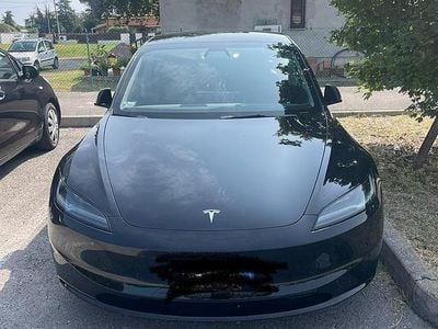 Nero Usata 2023 Tesla Model 3 RWD Berlina | 33.400 € (Cara)