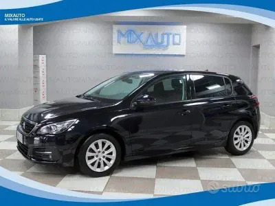 Usata Peugeot 308 Style 131 CV (96 kW) 2019 Blu Berlina