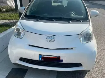 Usata Toyota iQ