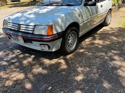 Usata Peugeot 205 54 CV (39 kW) 1991 Cabrio