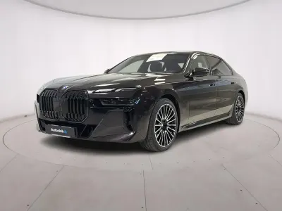 Nuova BMW 740 M Sport 299 CV (219 kW) 2026 Nero Berlina