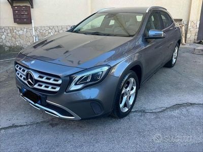 Usata Mercedes GLA180 Advanced Plus 108 CV (79 kW) 2017 Grigio SUV