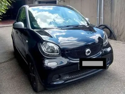 Usata Smart ForFour 71 CV (52 kW) 2015 Nero Utilitaria