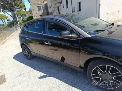 Usata Lancia Delta 120 CV (88 kW) 2008 Nero Utilitaria