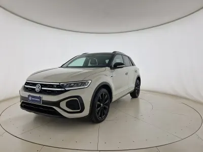 Usata VW T-Roc R-line 110 CV (80 kW) 2023 Ascot grey nero SUV
