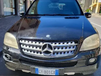 Usata Mercedes GL320 224 CV (164 kW) 2006 Nero SUV