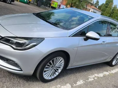 Usata Opel Astra Innovation 136 CV (100 kW) 2016 Argento Station wagon