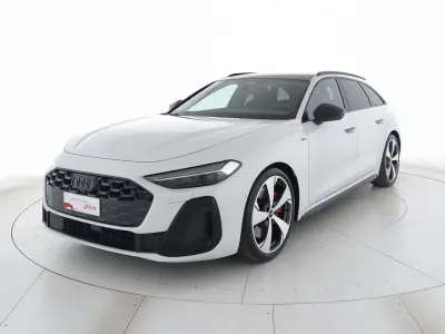 Usata Audi A5 S-Line 299 CV (219 kW) 2025 Bianco ghiaccio metallizzato Station wagon