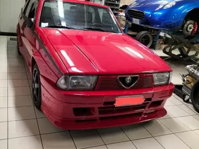Käytetty Alfa Romeo 75 155 HP (114 kW) 1987 Punainen Sedan