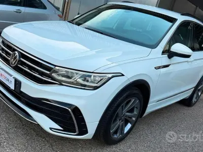 Usata VW Tiguan R-line 150 CV (110 kW) 2023 Bianco SUV