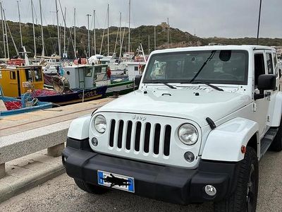 Begagnad Jeep Wrangler Sahara 200 HK (147 kW) 2013 Vit SUV