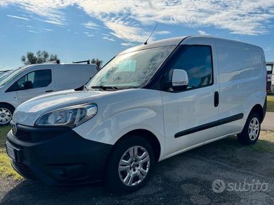 Usata Fiat Doblò 95 CV (69 kW) 2017 Bianco Monovolume