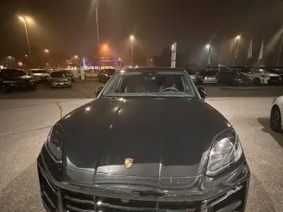 Usata Porsche Cayenne S 475 CV (349 kW) 2024 Nero SUV