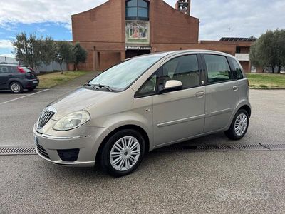 Usata Lancia Musa 77 CV (56 kW) 2010 Marrone Monovolume