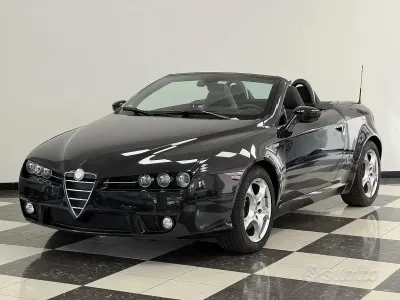 Usata Alfa Romeo Spider Exclusive 185 CV (136 kW) 2007 Nero Cabrio