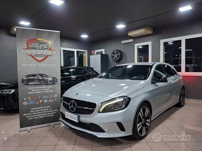 Usata Mercedes A180 109 CV (80 kW) 2017 Grigio Berlina