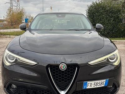 Usata Alfa Romeo Stelvio 180 CV (132 kW) 2017 Nero SUV