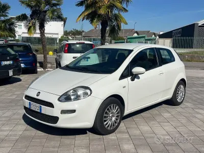 Usata Fiat Punto Evo Lounge 85 CV (62 kW) 2013 Bianco Utilitaria