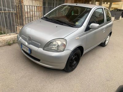 usata Toyota Yaris 1.4 tdi D-4D cat 3 porte Sol