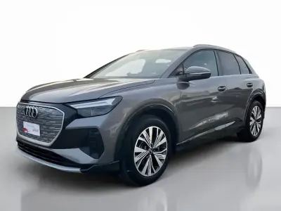 Käytetty Audi Q4 e-tron Advanced Plus 150 kW (204 HP) 2023 Harmaa Katumaasturi