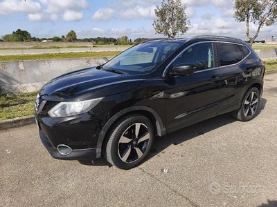 Usata Nissan Qashqai N-Connecta 115 CV (84 kW) 2016 Nero SUV