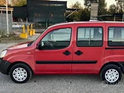 Begagnad Fiat Doblò 103 HK (75 kW) 2009 Minibuss