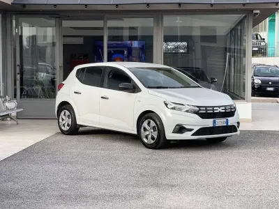 Usata Dacia Sandero 67 CV (49 kW) 2024 Bianco Berlina