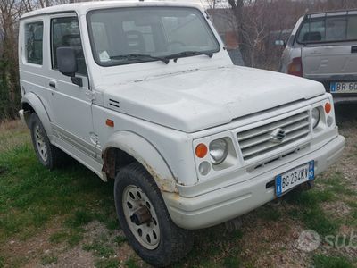 usata Suzuki Jimny santana 1.9 td dimensioni simili al