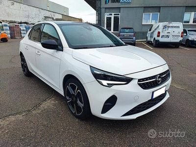 Usata Opel Corsa Elegance 101 CV (74 kW) 2023 Bianco Berlina
