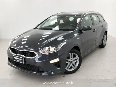Usata Kia Ceed 100 CV (73 kW) 2019 Grigio Utilitaria