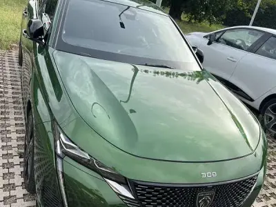 Usata Peugeot 308 GT 179 CV (131 kW) 2022 Berlina