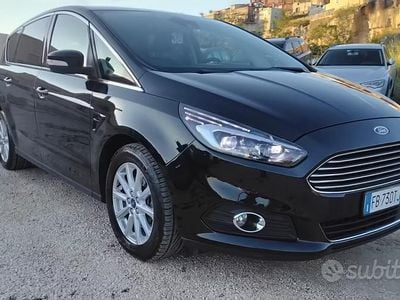 Usata Ford S-MAX Titanium 150 CV (110 kW) 2015 Nero Monovolume