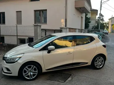 Usata Renault Clio IV 110 CV (80 kW) 2017 Berlina