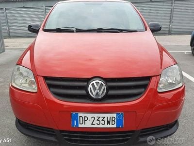 Usata VW Fox 54 CV (39 kW) 2008 Rosso Utilitaria