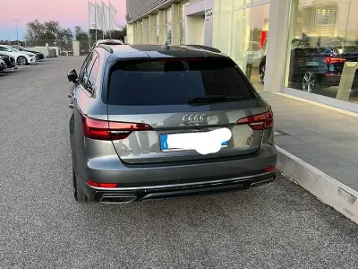 Usata Audi A4 S-Line 150 CV (110 kW) 2019 Grigio Station wagon