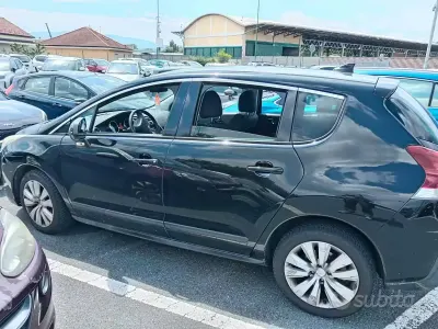Usata Peugeot 3008 115 CV (84 kW) 2014 Nero Station wagon