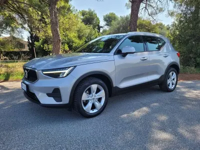 Usata Volvo XC40 Core 163 CV (119 kW) 2023 Grigio SUV