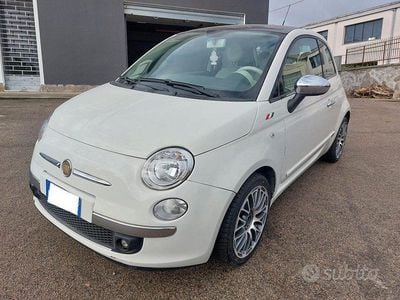 Usata Fiat 500 Lounge 69 CV (50 kW) 2011 Bianco Utilitaria