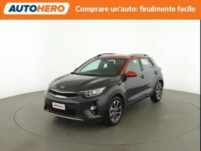 Usata Kia Stonic Style 101 CV (74 kW) 2019 Grigio SUV