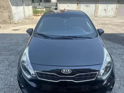 Usata Kia Rio LX 86 CV (63 kW) 2011 Berlina