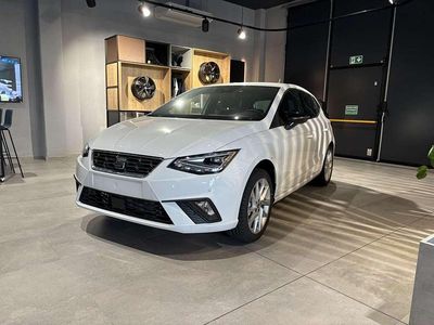 Nuova Seat Ibiza FR 116 CV (85 kW) 2025 Bianco nevada Berlina