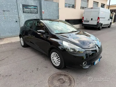 Usata Renault Clio IV 73 CV (53 kW) 2014 Nero Berlina