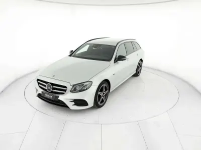 Usata Mercedes E300 Premium 194 CV (142 kW) 2020 Argento Station wagon